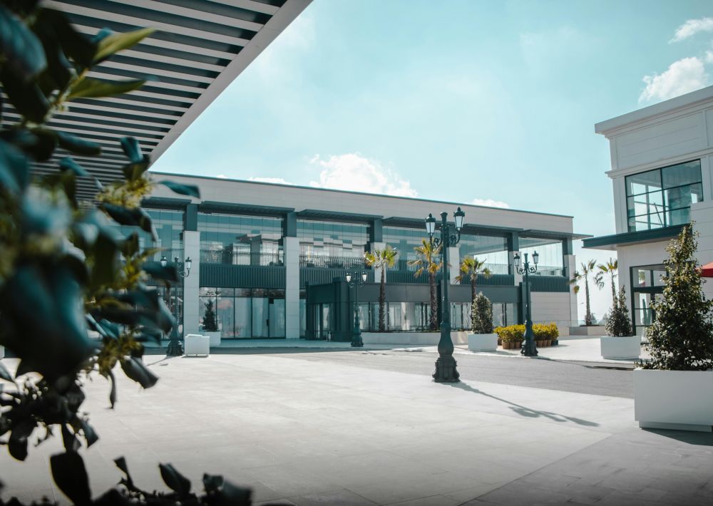 COMMERCIAL PROPERTIES Real Estate - Tom DiBucci, Broker, Realtor & Owner